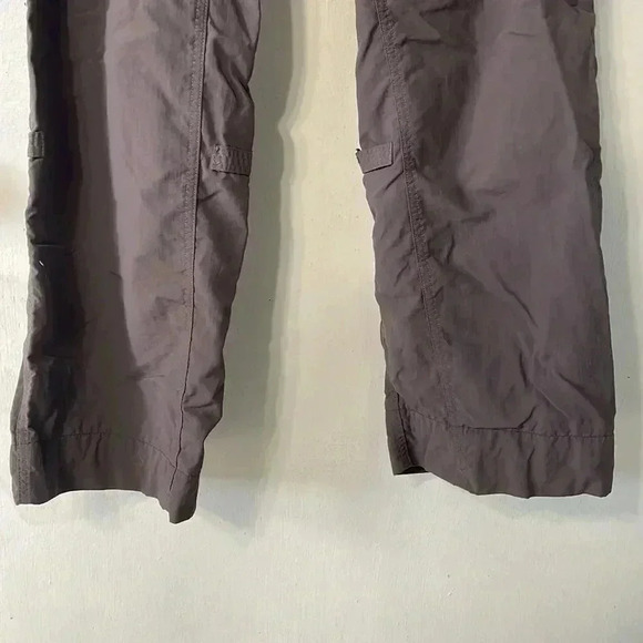 The north face nylon roll up hiking pants - Picture 2 of 11